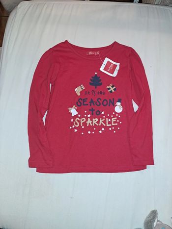 Tee-shirt rouge noel taille 6 ans