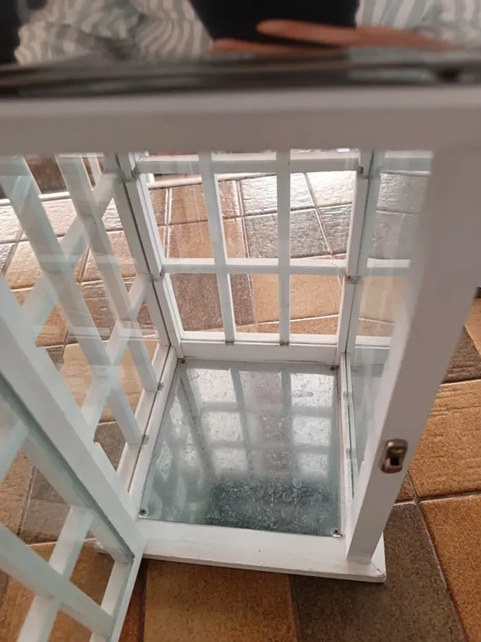 Lanterne en bois avec toit en métal - photo numéro 4