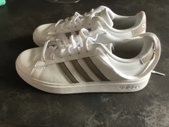 Sneakers adidas grand court 2.0