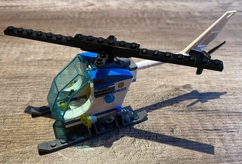 Lego City 60141 helicopter