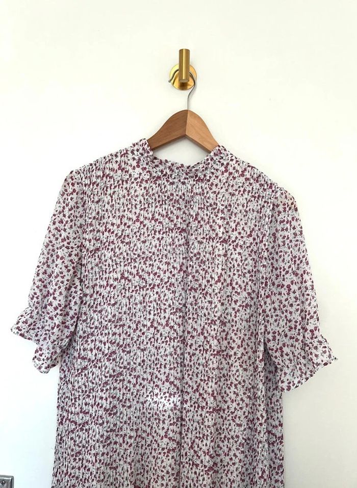 Longue robe coréenne plissée motifs fleurs rose et blanche - photo numéro 2