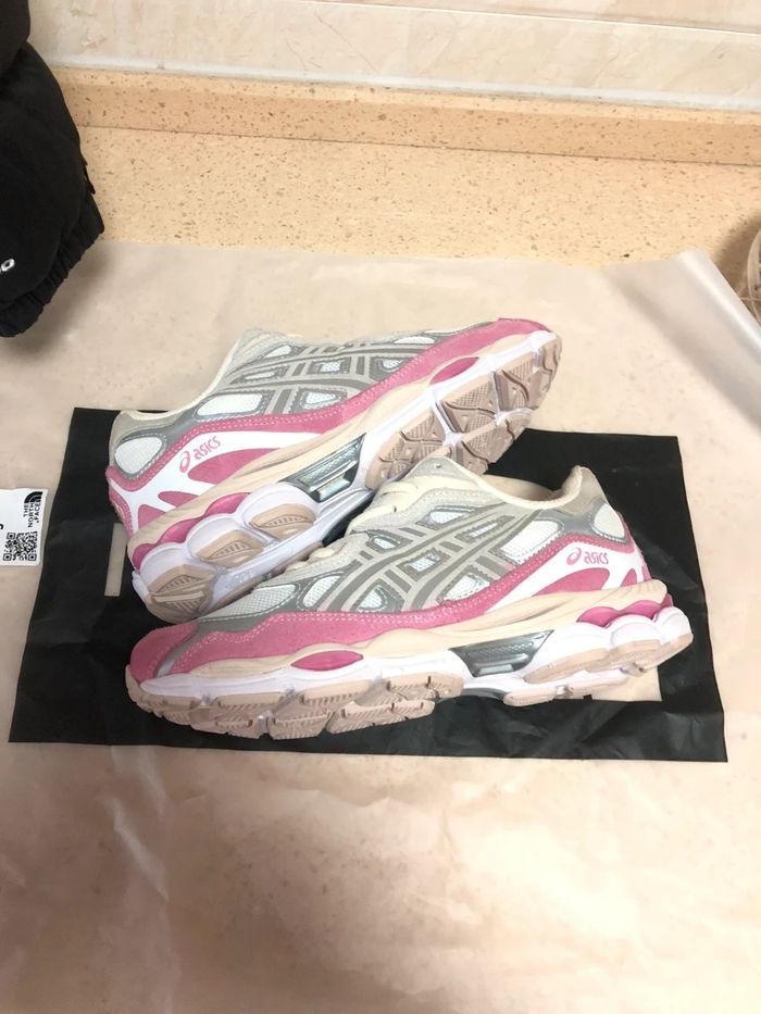 ASICS Gel-NYC Cream Mineral Beige Pink 39