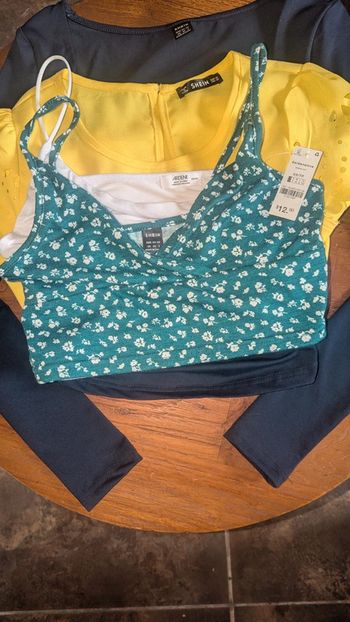 Lot de 4 tops XS