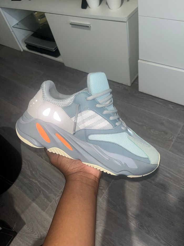 Yeezy 700 - photo numéro 2