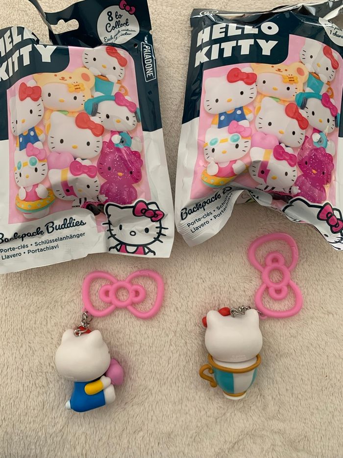 Hello kitty porte clé