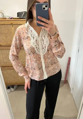 Chemise/blouse vieux rose fleurie Scarlet Roos