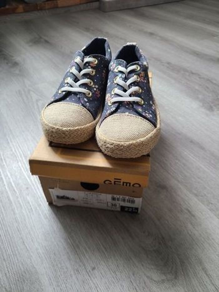 Chaussure 30 - photo numéro 2