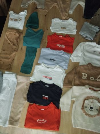 Lot vetement bebe taille 3 mois