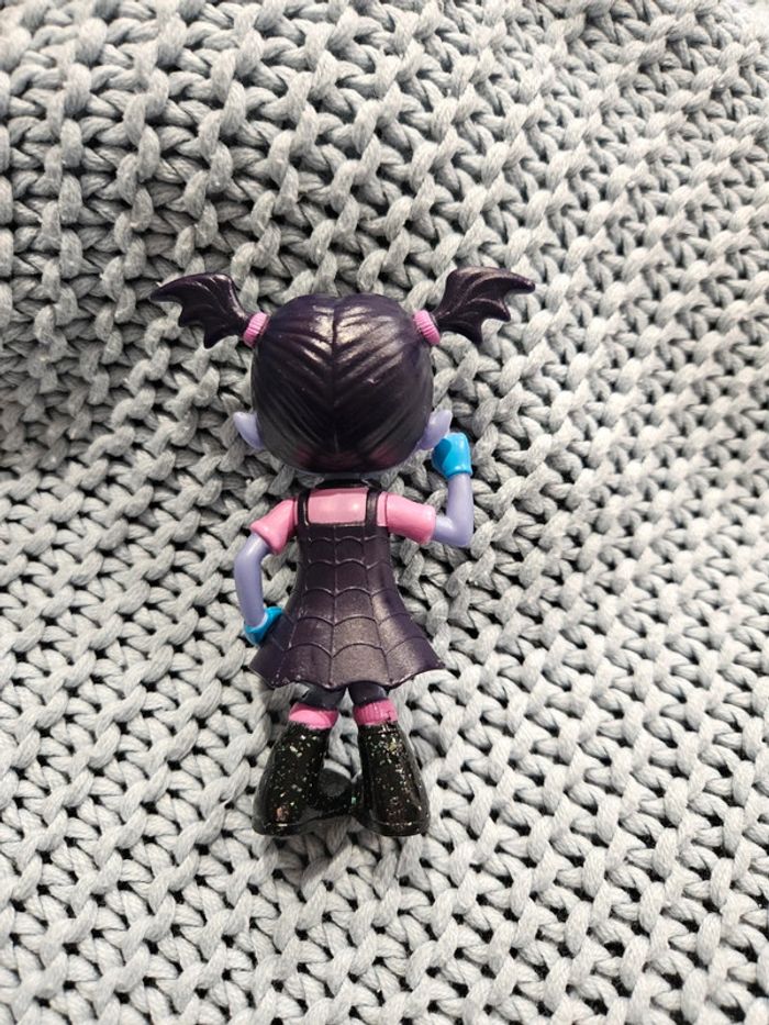Figurine Vampirina - photo numéro 2