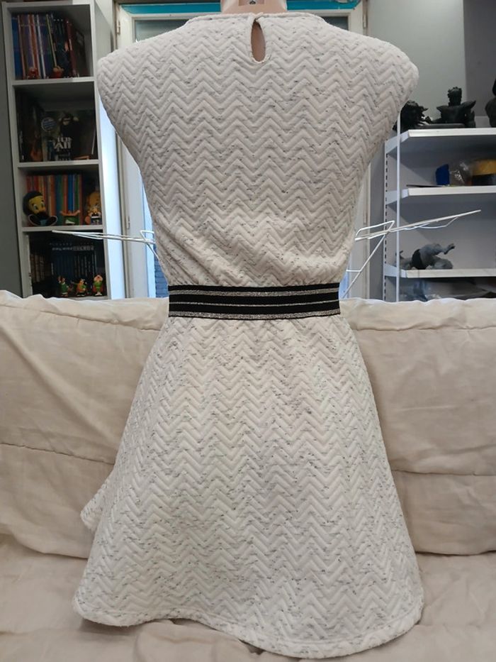 Jolie robe - photo numéro 2