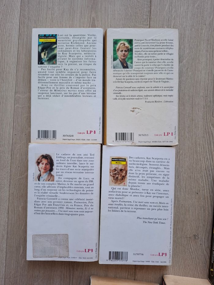 Lot de 14 thrillers de Patricia Cornwell en bon état - photo numéro 2