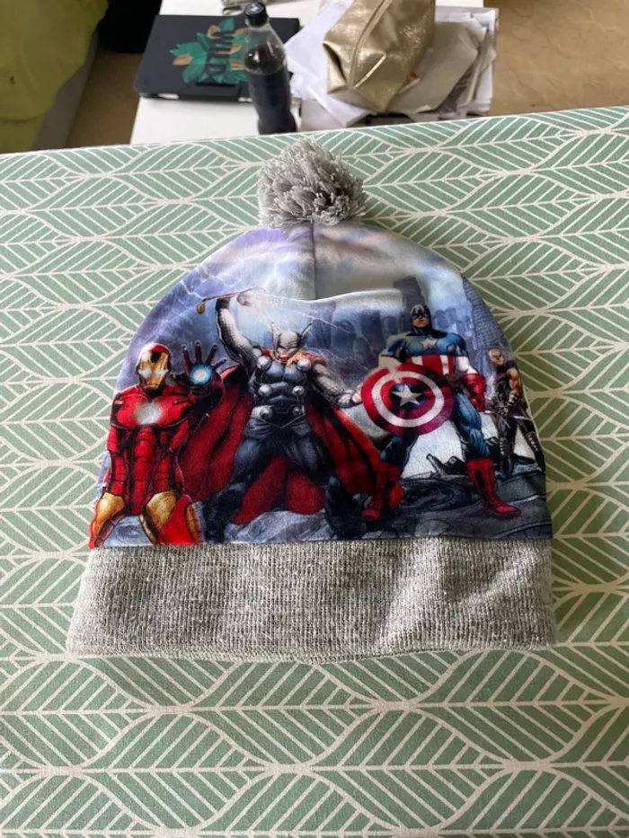 Bonnet garçon avenger