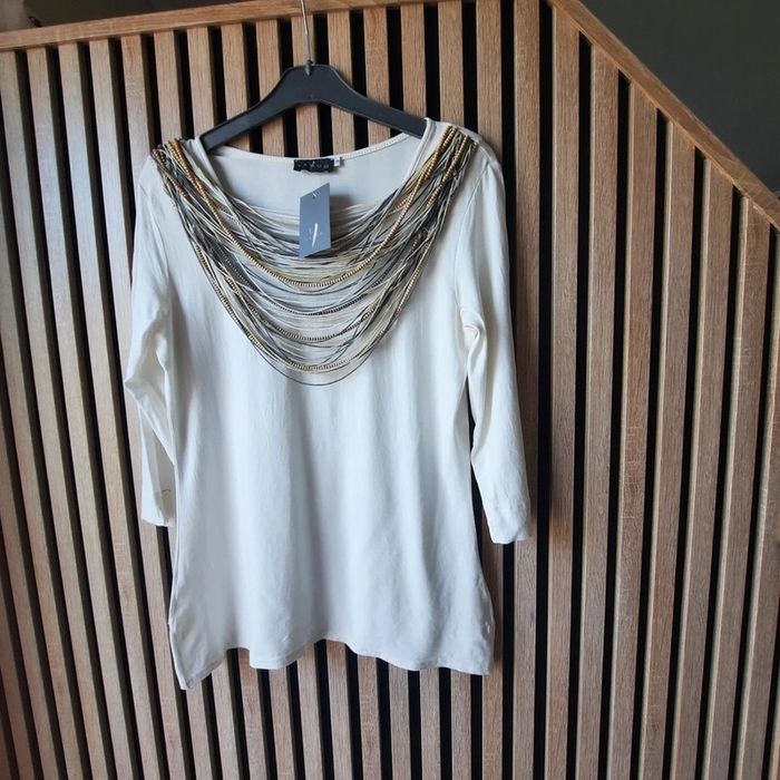 Superbe haut Neuf  décolleté collier de perles Vango T 40 - photo numéro 6