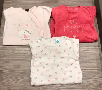 3 pyjamas grenouillères velours fille 1 mois