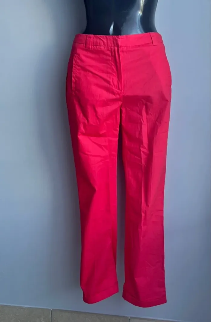 jacqueline riu pantalon rouge regarder toutes les photos et mesures