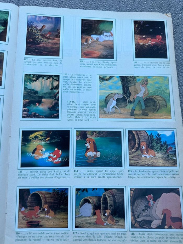 Album vignettes Panini grand format complet ancien Walt Disney Rox et Rouky autocollants - photo numéro 9