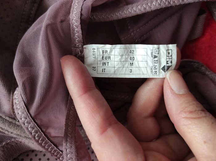 Soutien gorge DIM generous 85d neuf - photo numéro 3