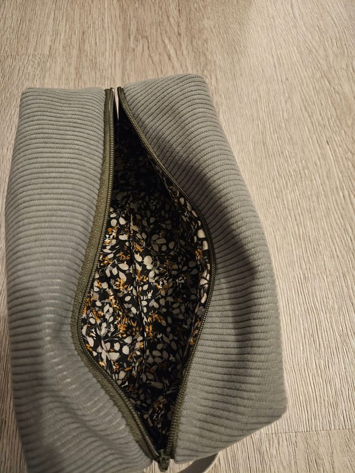 Trousse toilette - photo numéro 3