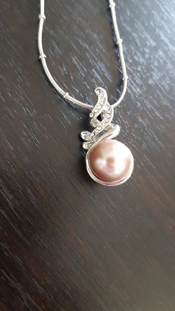 Collier et pendentif strass