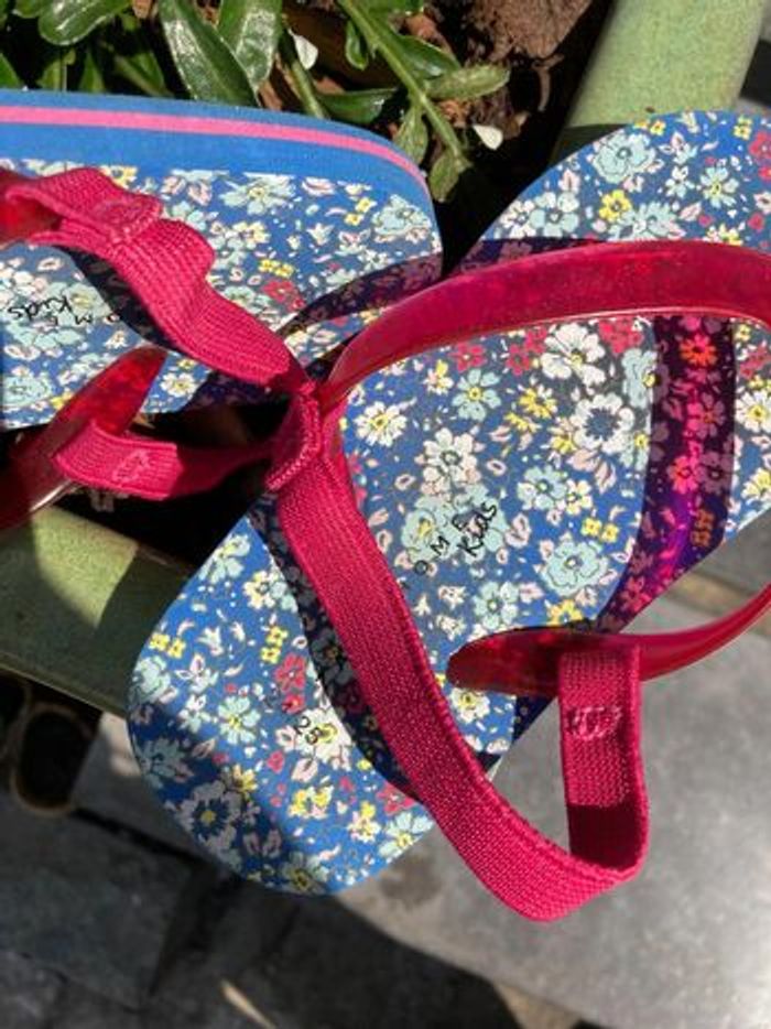 Tongs fille fleurs taille 24/25 Zara Home - été plage - photo numéro 3