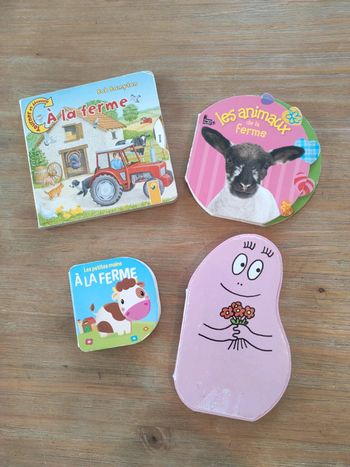 Lot de 4 livres pour bébé