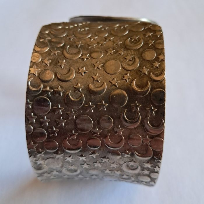 Lot bijoux fantaisie en métal argenté pour femme - photo numéro 4