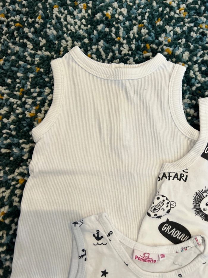 Lot débardeurs 9 mois - photo numéro 4