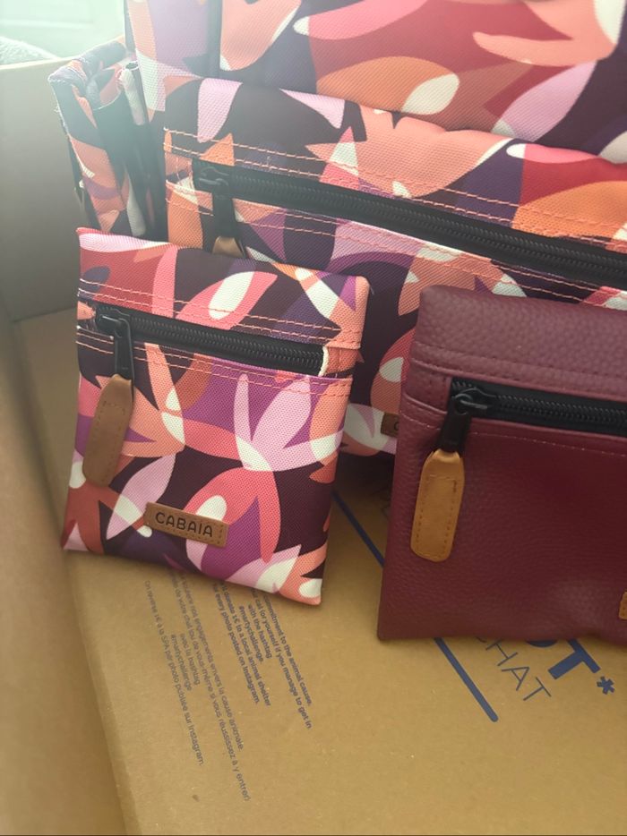 Sac à dos Cabaia et pochette téléphone Montreuil - photo numéro 2
