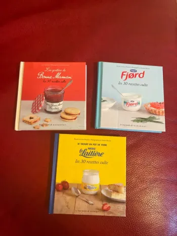 3 petit livres de cuisine