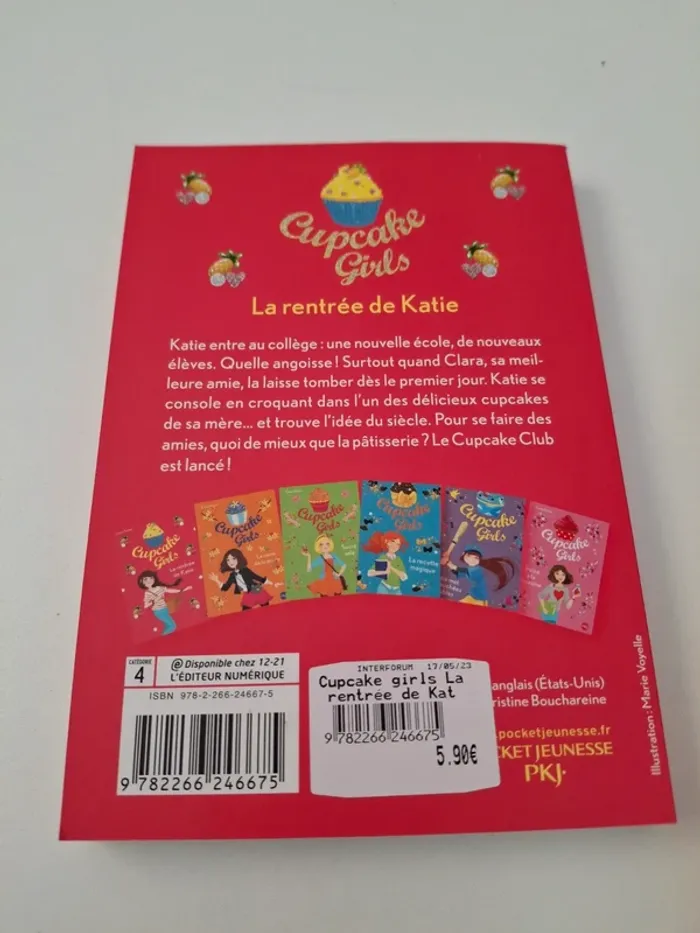 Livre Cupcake girls La rentrée de Katie - photo numéro 2