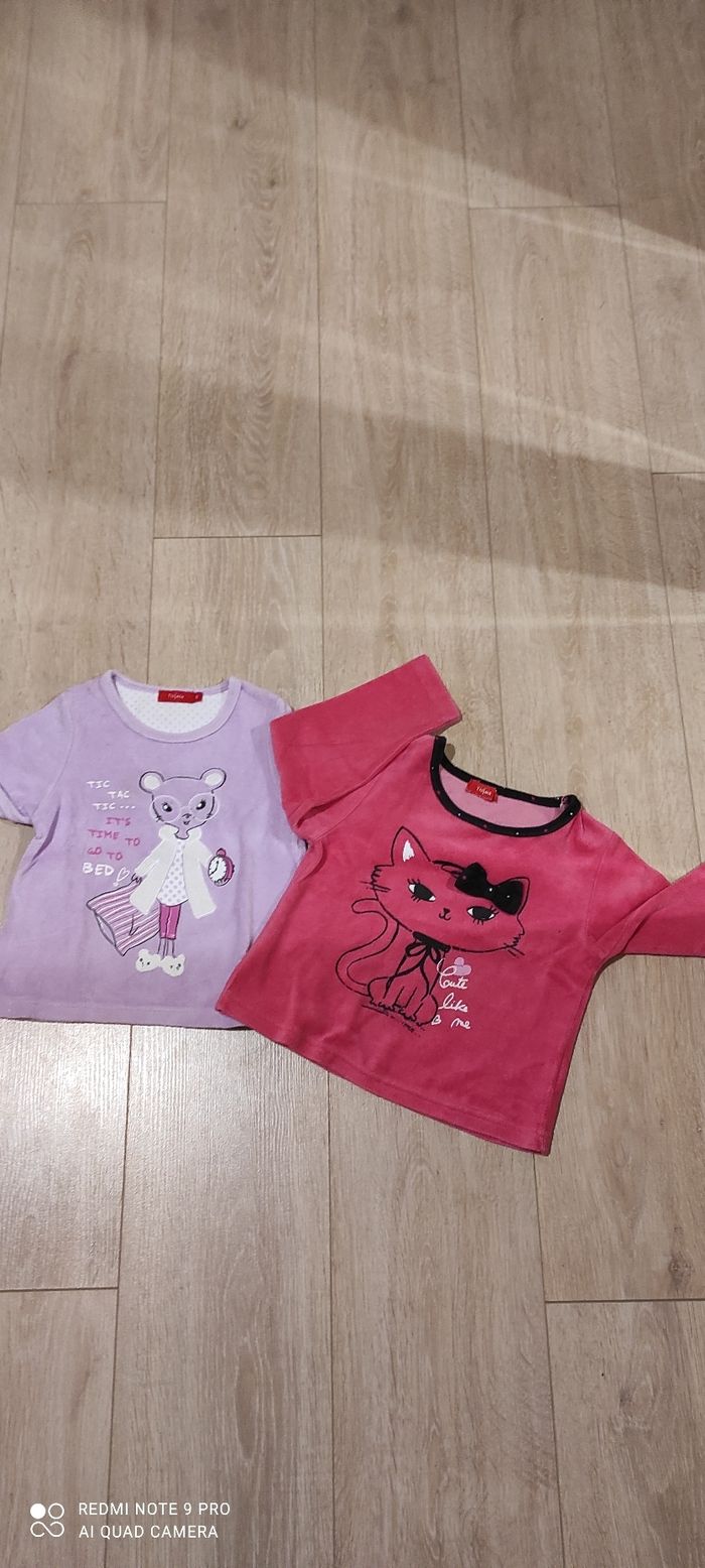 Lot 2 hauts de pyjamas fille Tissaia 3 ans