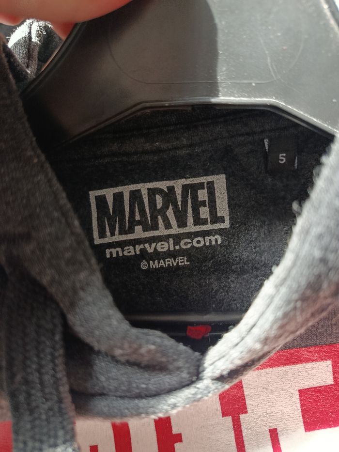 Sweat à capuche Marvel - photo numéro 4