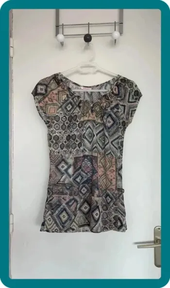 T-shirt motif
