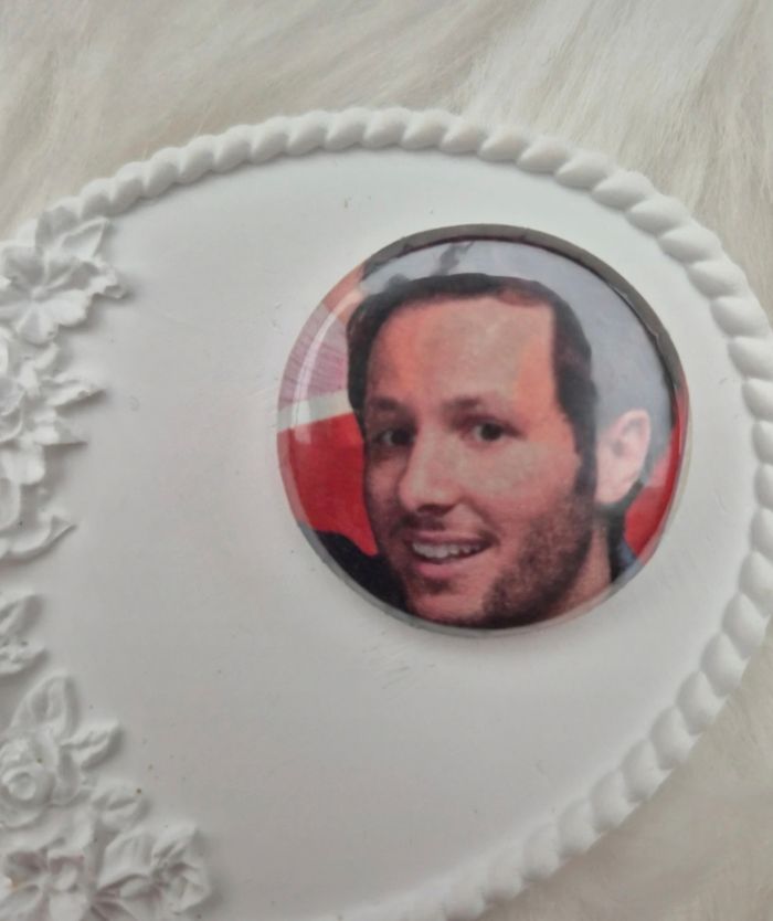 Badge broche Vianney ✨ #Badge #Broche #Vianney - photo numéro 2