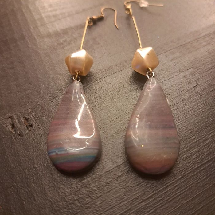 Boucles d'oreilles pendante avec pâte polymere multicolore bariolé - photo numéro 8