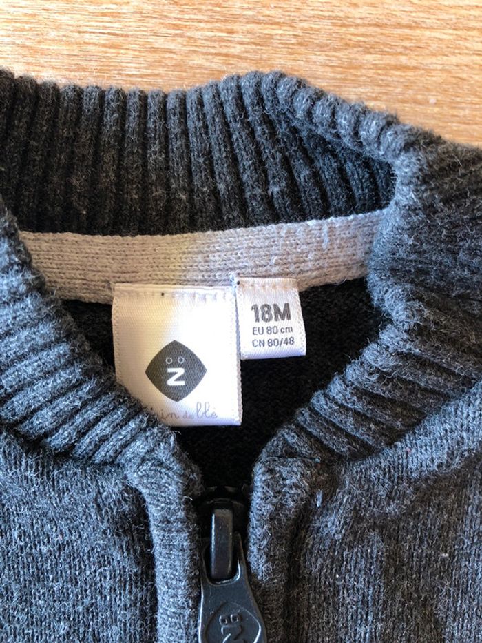 Gilet gris zippé - photo numéro 3