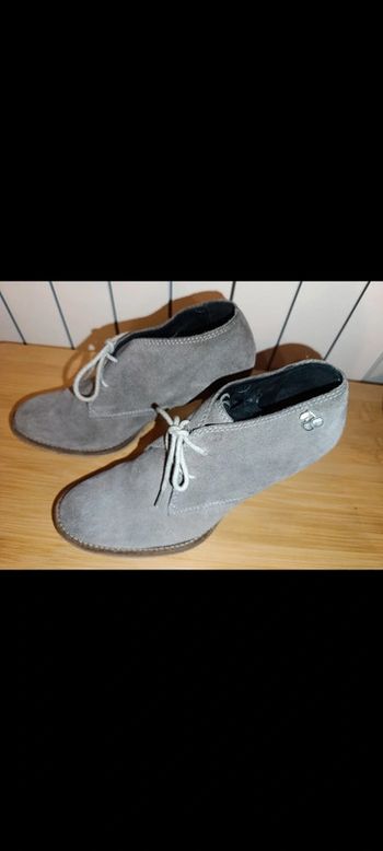 Sublimes bottines à talon le temps des cerises taille 37 en très bon état