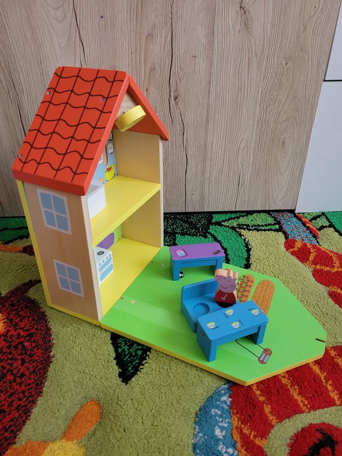 PEPPA PIG LA MAISON EN BOIS  MARQUE BANDAI - photo numéro 3