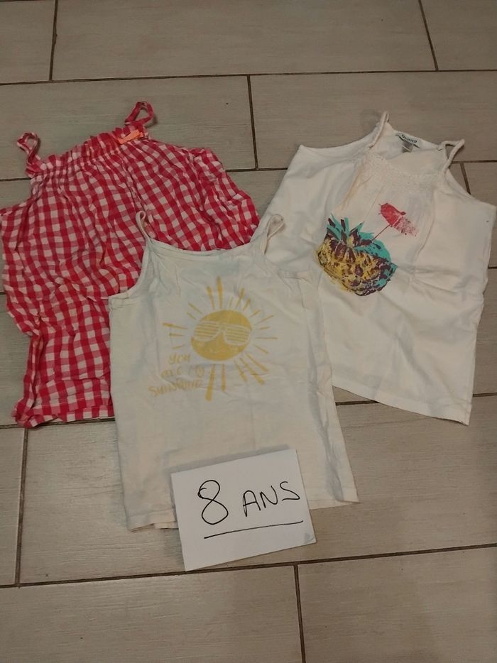 Lot de 3 débardeurs fille taille 8 ás