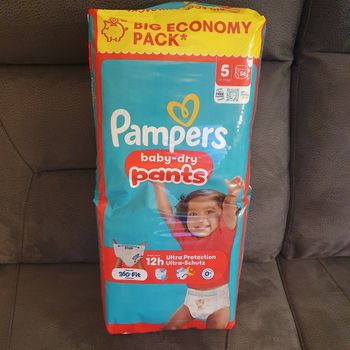 Couches Pampers Baby Dry Pants taille 5 Big Economy Pack