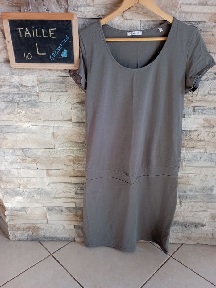 Robe de grossesse taille L en très bon état