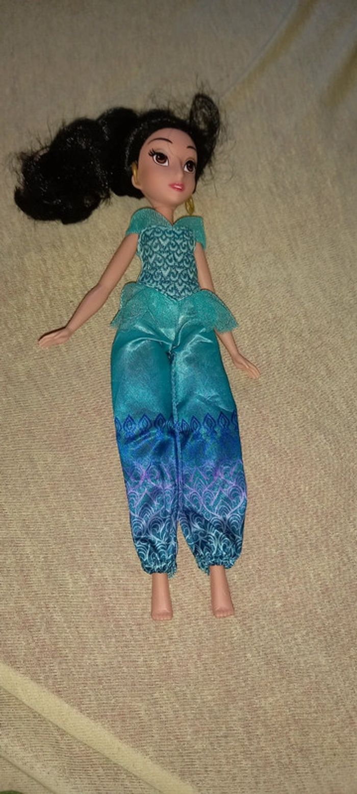Poupee Jasmine