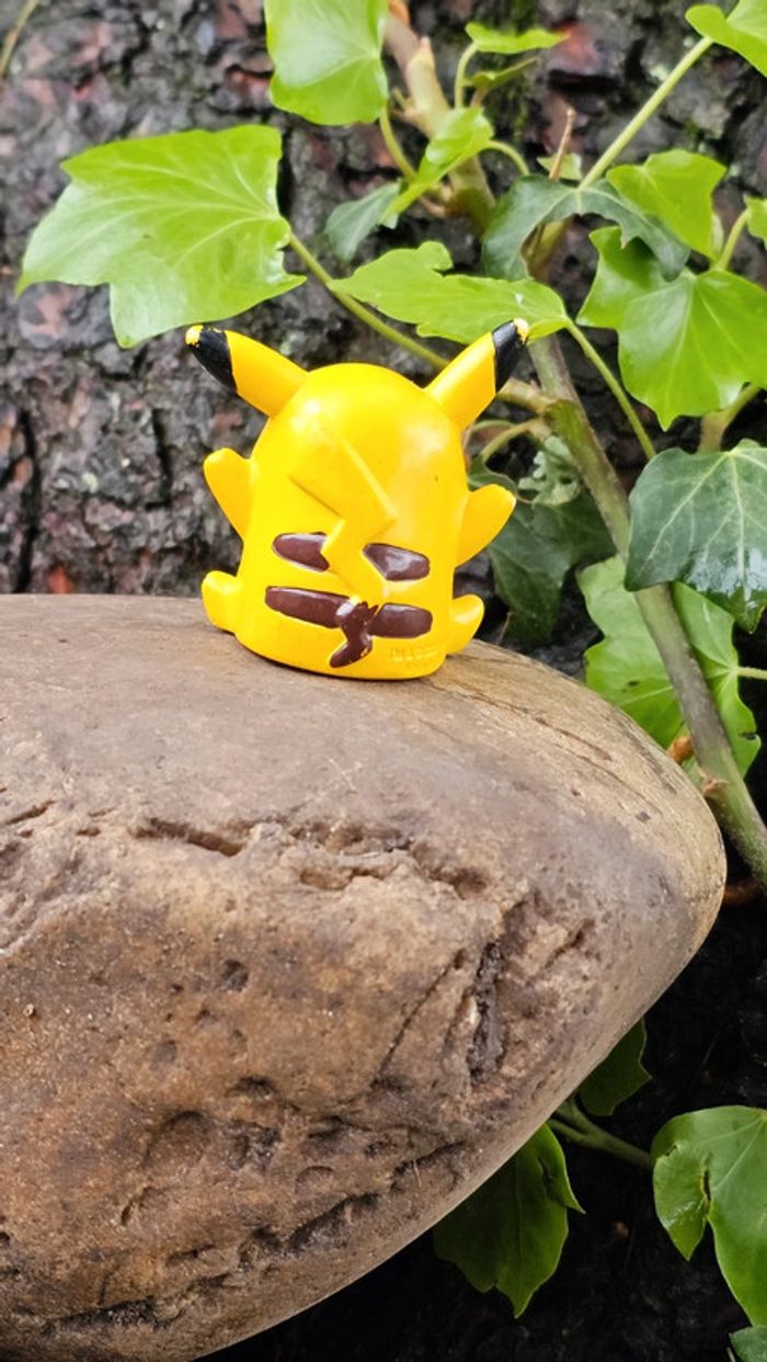 Super figurine Pokemon bondai pikachu - photo numéro 2
