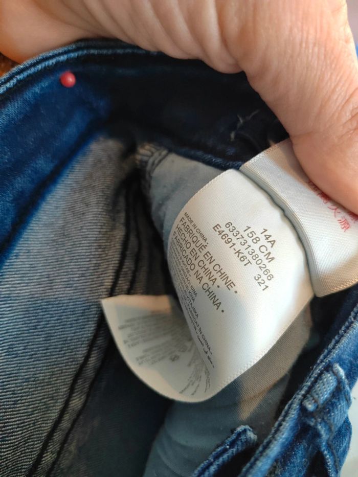 Jean fille Levi's
720 High Rise Super Skinny
Taille 14 ans
Excellent état - photo numéro 5