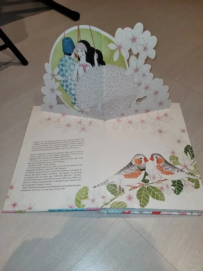 Magnifique livre Pop up animé - photo numéro 3