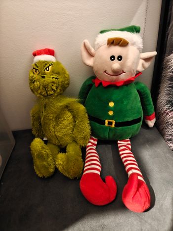 Lot peluche lutin et Grinch de Noël 