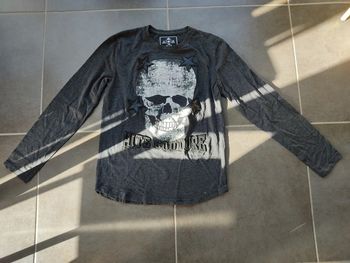 Tshirt manches longues tête de mort 14 ans