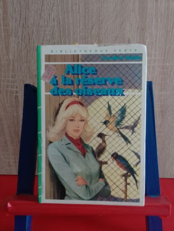 Alice à la réserve des oiseaux, 1984 : bibliothèque verte, Caroline Quine