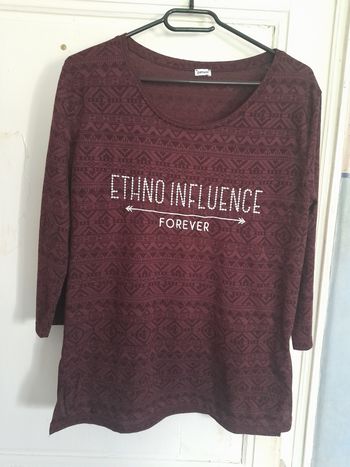 Haut/t-shirt à manches 3/4 bordeaux brodé, marque Pimkie, taille L