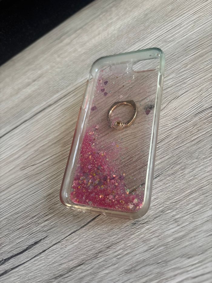 Coque de téléphone avec paillettes - photo numéro 2